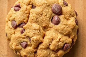 Crumbl Cookie Spoilers